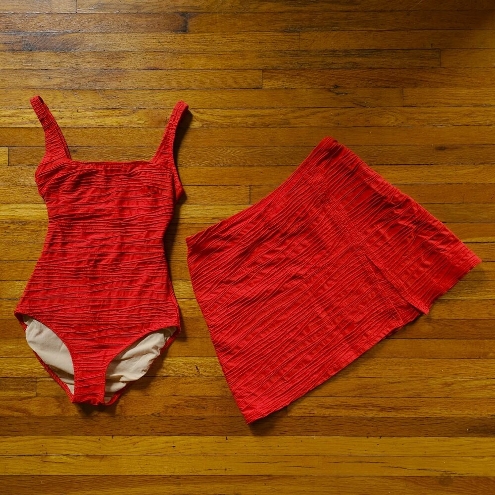 "gottex" VTG 90s swim textured one-piece square neck w/ matching coverup skirt
